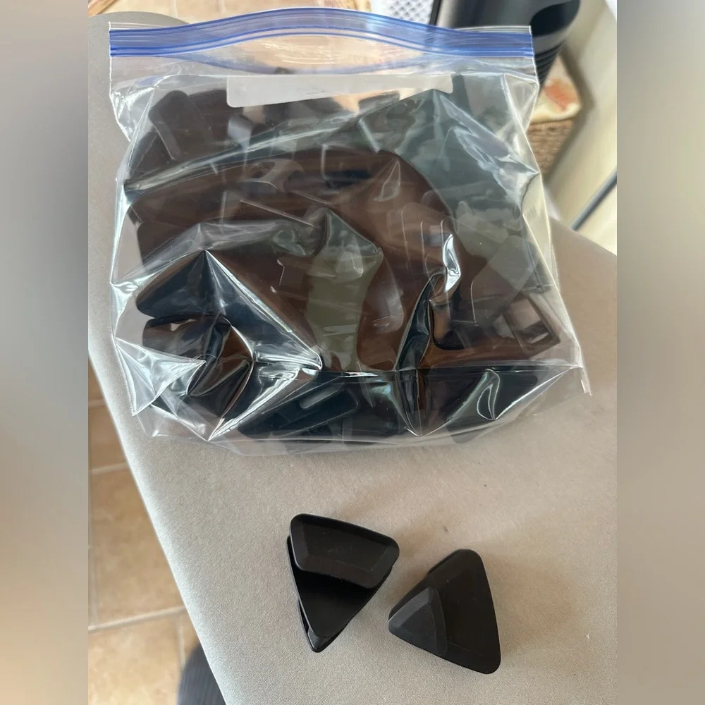 Black Space-Saving Hanger Hooks Qty 100
